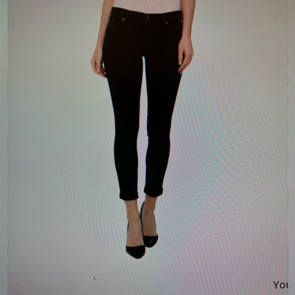 Hudson. Boot cut, Bacara straight crop jeans. Size 28